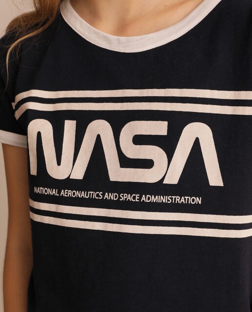 T-shirt azul-marinho com estampado da Nasa