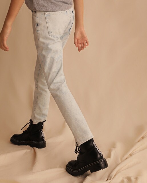 Jeans azuis acid wash
