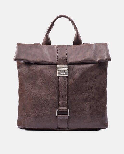 Mochila castanha com fivela