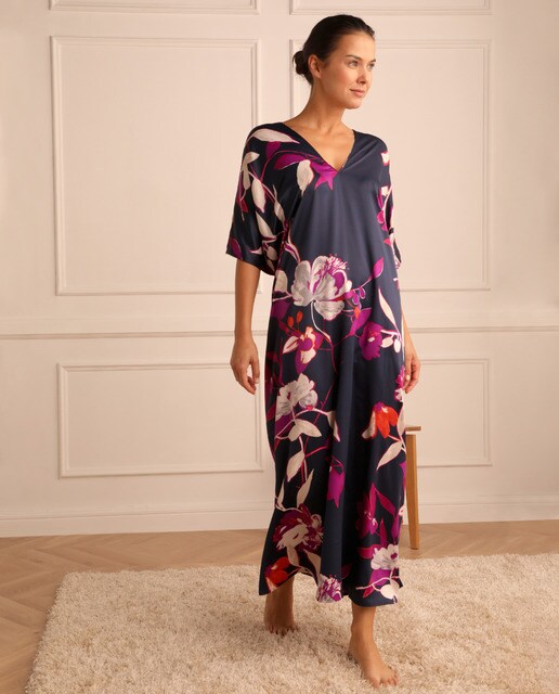 Kaftan comprido Odessa estampado com decote em bico