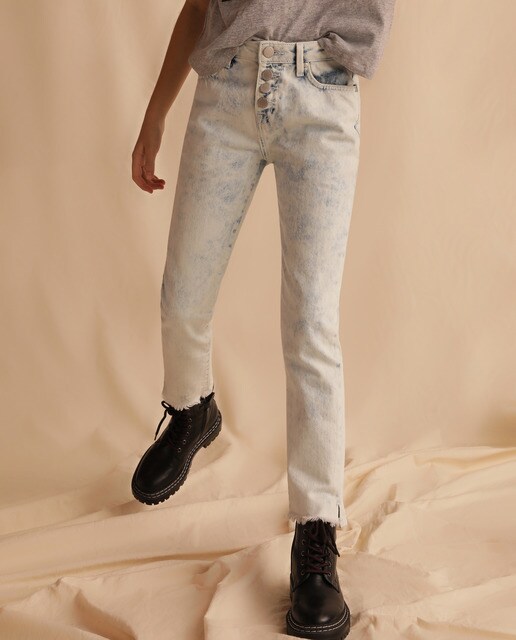 Jeans azuis acid wash