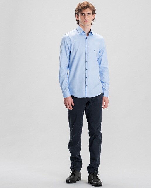 Camisa de homem slim lisa azul