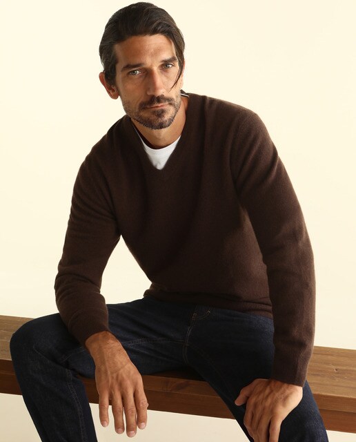 Jersey de lana 100% cashmere de hombre Emidio Tucci marrón con el cuello de pico