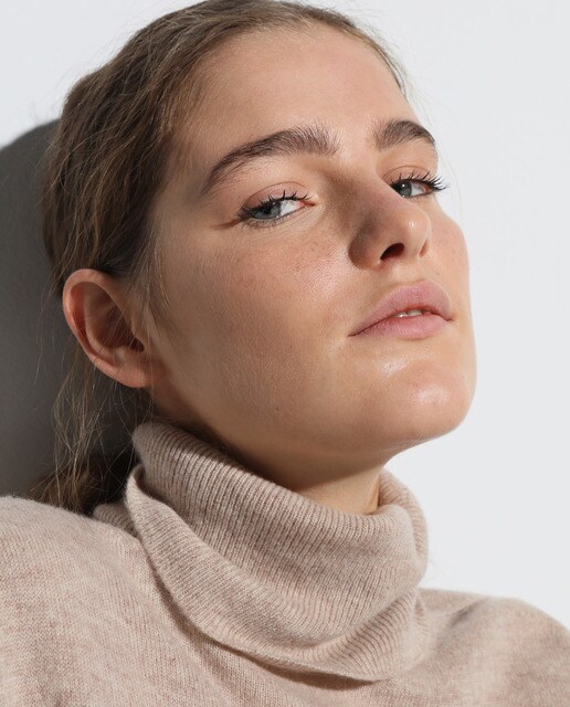 Jersey de mujer 100% cashmere con cuello cisne