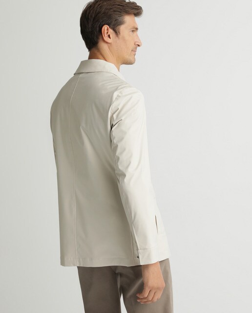 Chaqueta de abrigo de hombre gris con dos bolsillos