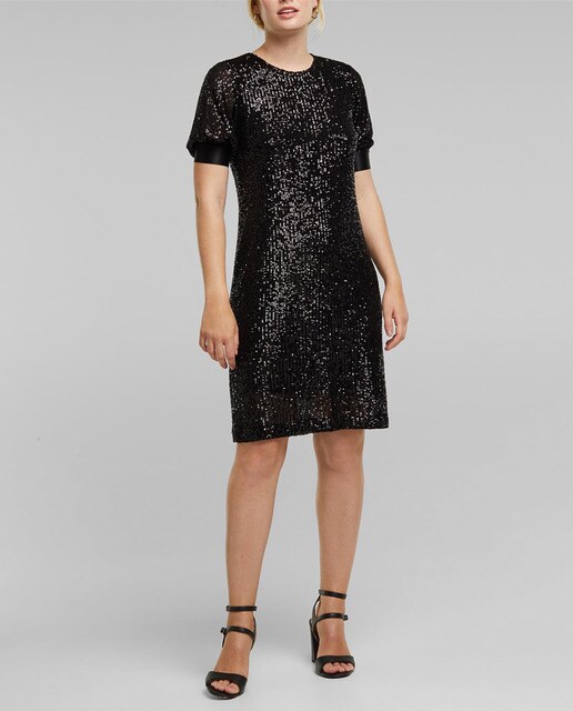 Vestido de festa curto com lantejoulas