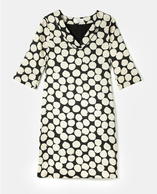 Vestido curto com estampado às bolinhas