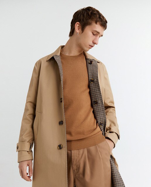 Jersey de hombre camel con cuello caja