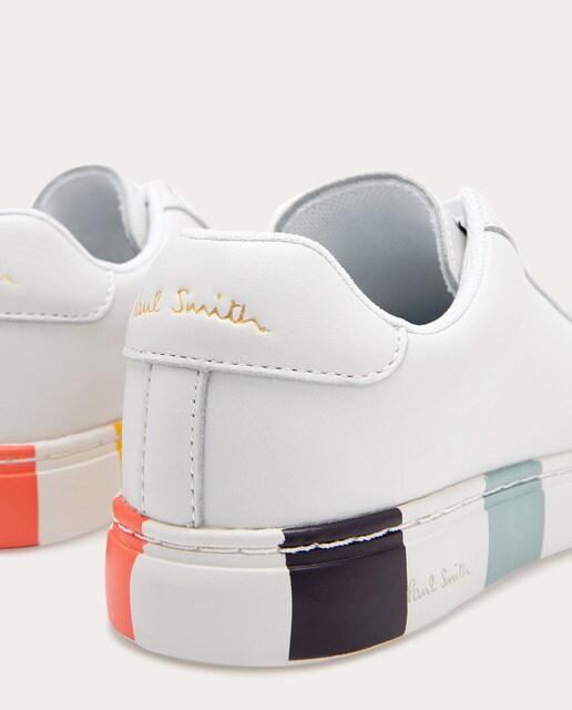 Sneakers en blanco