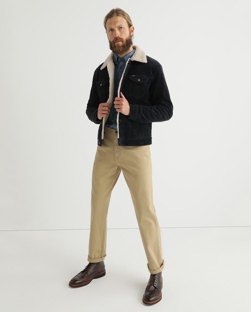 Pantalón cinco bolsillos de hombre regular beige