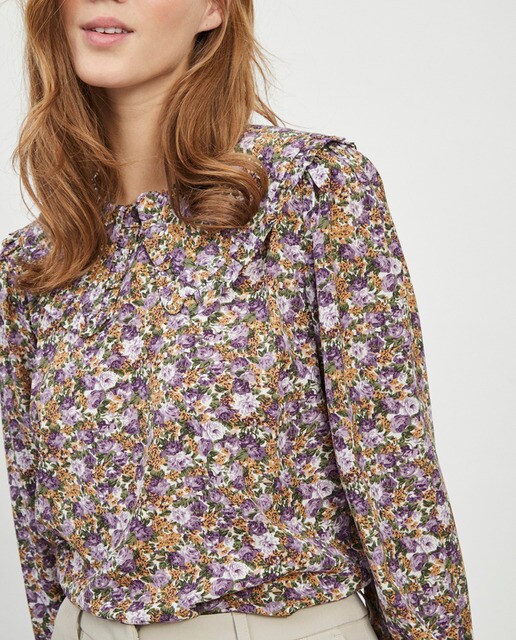 Camisa de mujer con cuello bobo y fruncidos