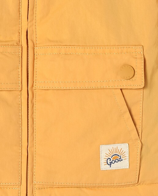 Parka de bebé niño amarilla con capucha