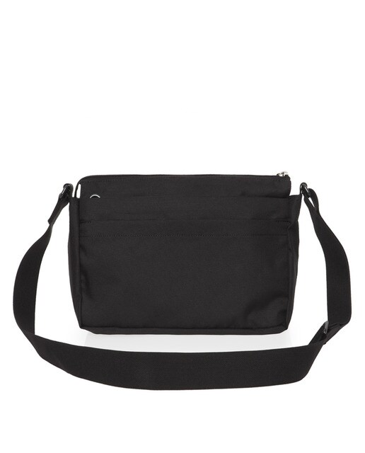 Bandolera Mandarina Duck en negro de mujer con asa larga regulable
