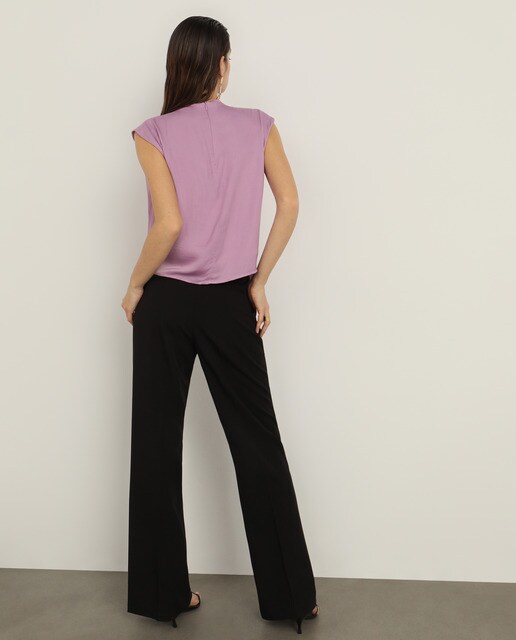 Blusa drapeada sin mangas