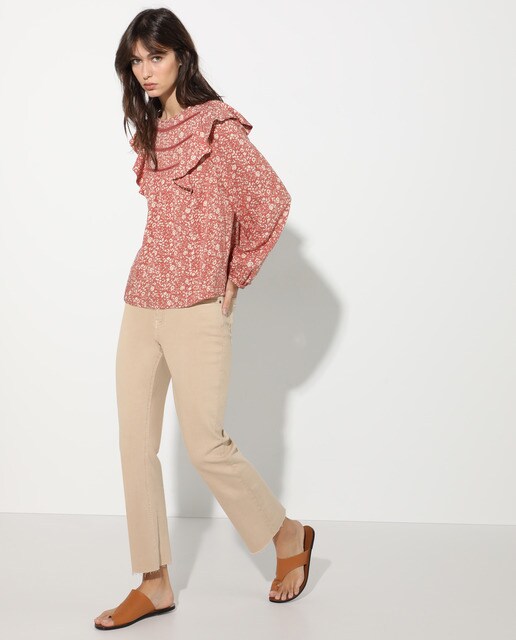 Blusa de mujer de estampado floral con entredós