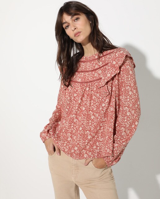Blusa de mujer de estampado floral con entredós