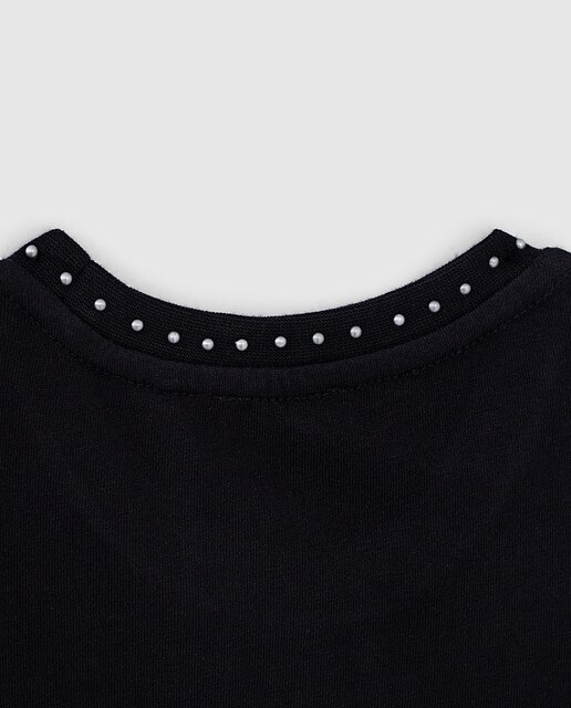 Camiseta de niña en negro con visual rock