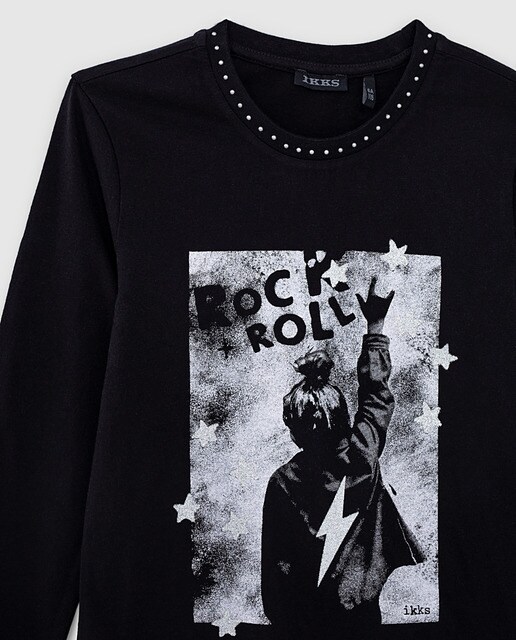 Camiseta de niña en negro con visual rock