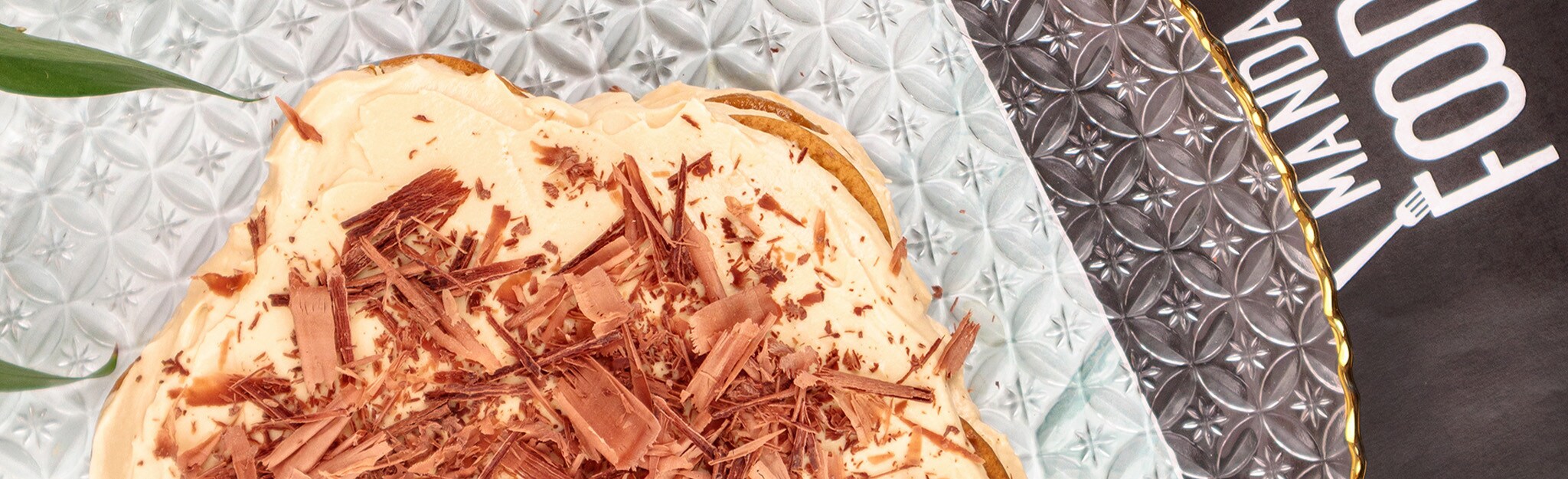 Bolo de Bolacha de Café, Doce de Leite e Chocolate Bolo de Bolacha de Café, Doce de Leite e Chocolate