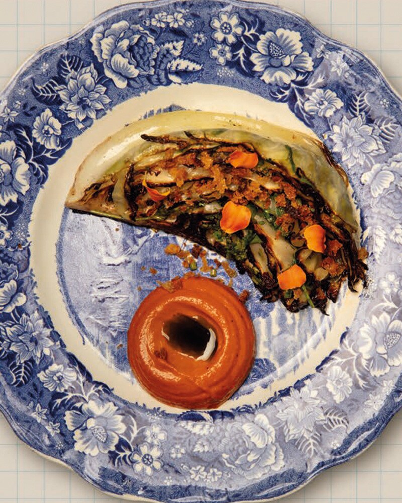 Couve Grelhada com Romesco e Salsa Verde Couve Grelhada com Romesco e Salsa Verde