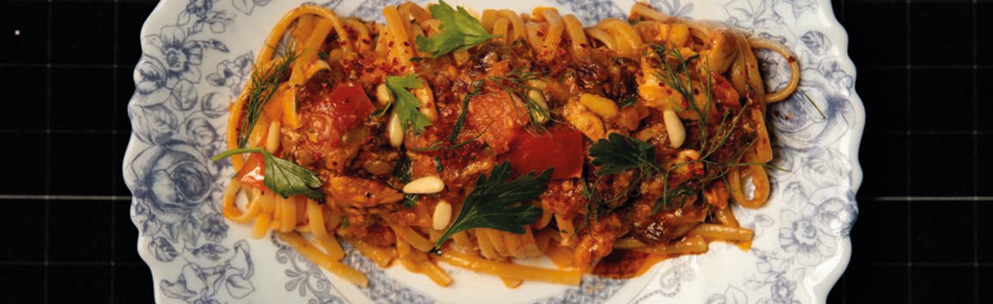 Spaghetti com «Ragu» de Sardinha Spaghetti com «Ragu» de Sardinha
