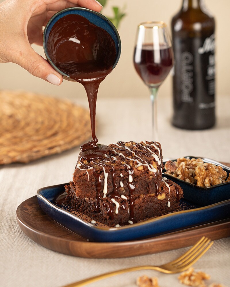 Brownie de Chocolate e Vinho do Porto Brownie de Chocolate e Vinho do Porto