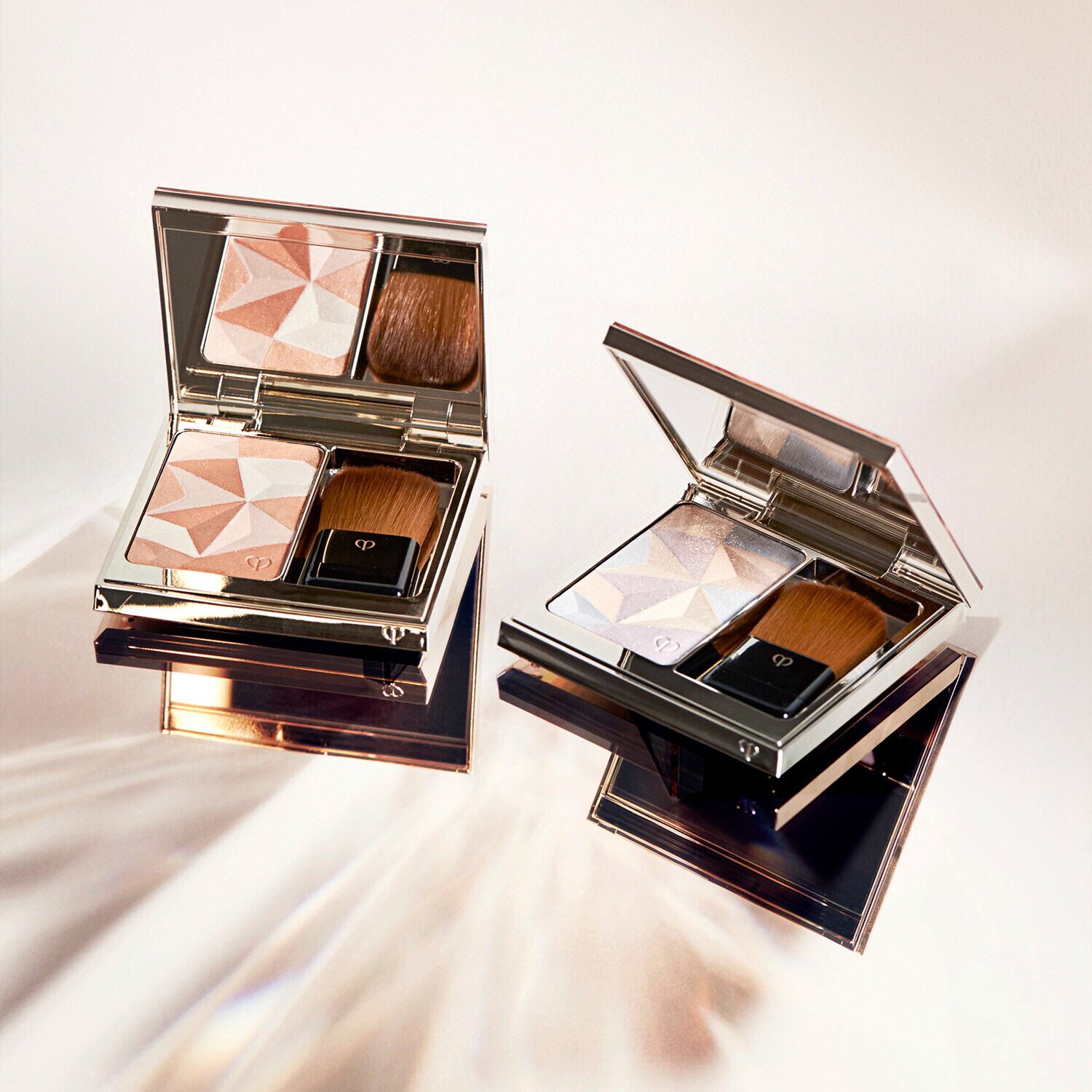 CLE DE PEAU CLE DE PEAU