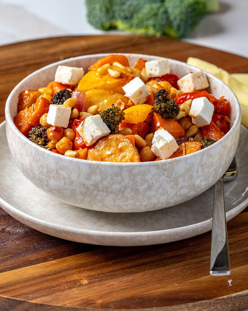 Bowl de Grão e Legumes no Forno Bowl de Grão e Legumes no Forno