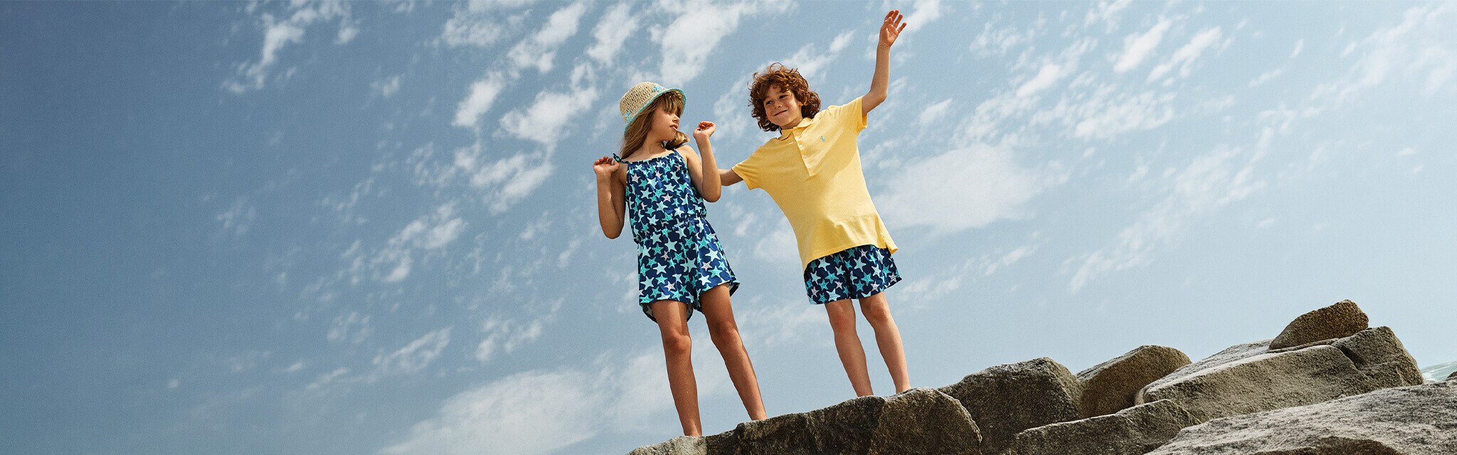 Veja o editorial de moda banho, na loja online do El Corte Inglés Veja o editorial de moda banho, na loja online do El Corte Inglés