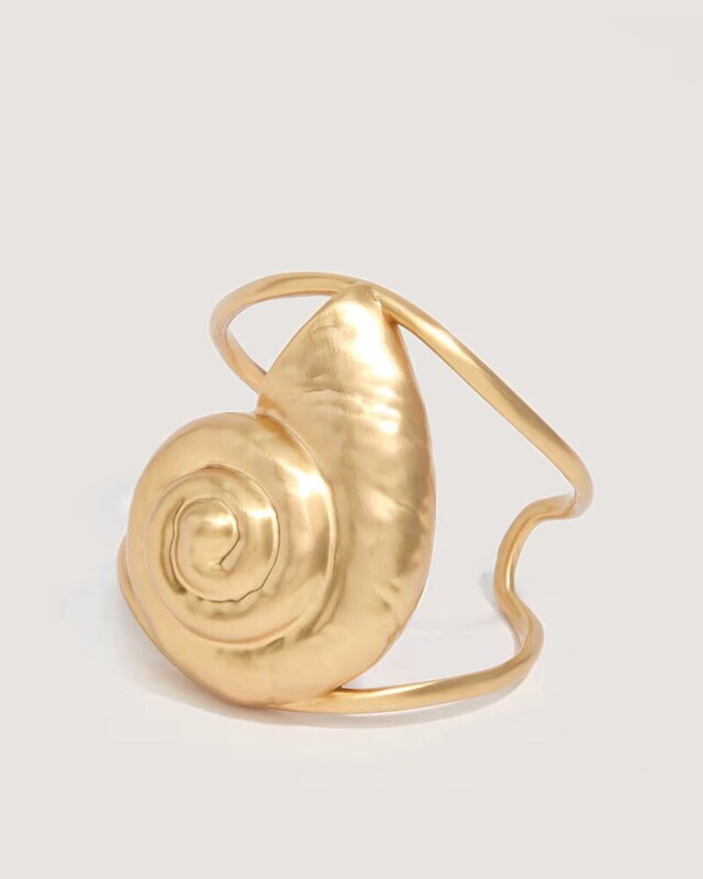 BPulseira Rígida com Motivo de Caracol BPulseira Rígida com Motivo de Caracol