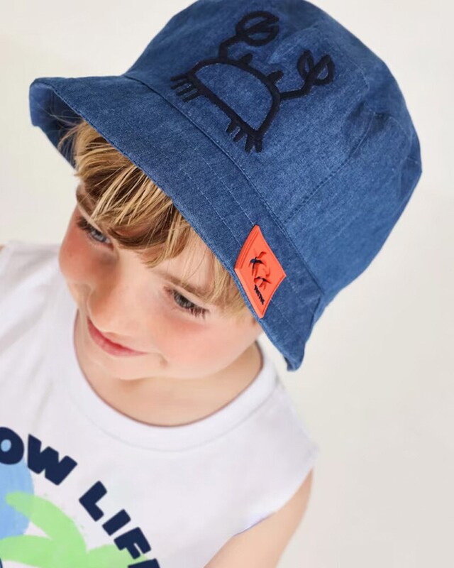 Veja Chapéus e Bonés em Moda Banho Infantil, na loja online do El Corte Inglés Veja Chapéus e Bonés em Moda Banho Infantil, na loja online do El Corte Inglés