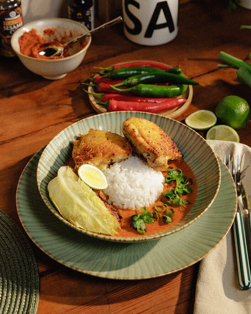 Caril Thai e Couve Grelhada Caril Thai e Couve Grelhada