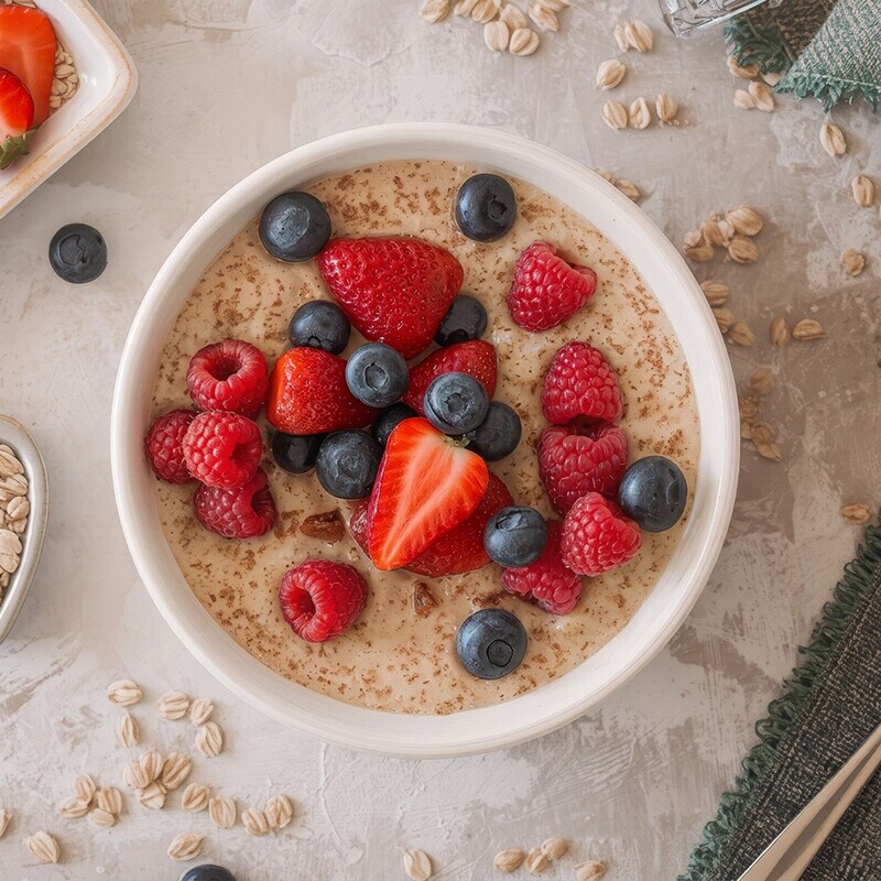 Flocos de aveia integral com frutos vermelhos Flocos de aveia integral com frutos vermelhos