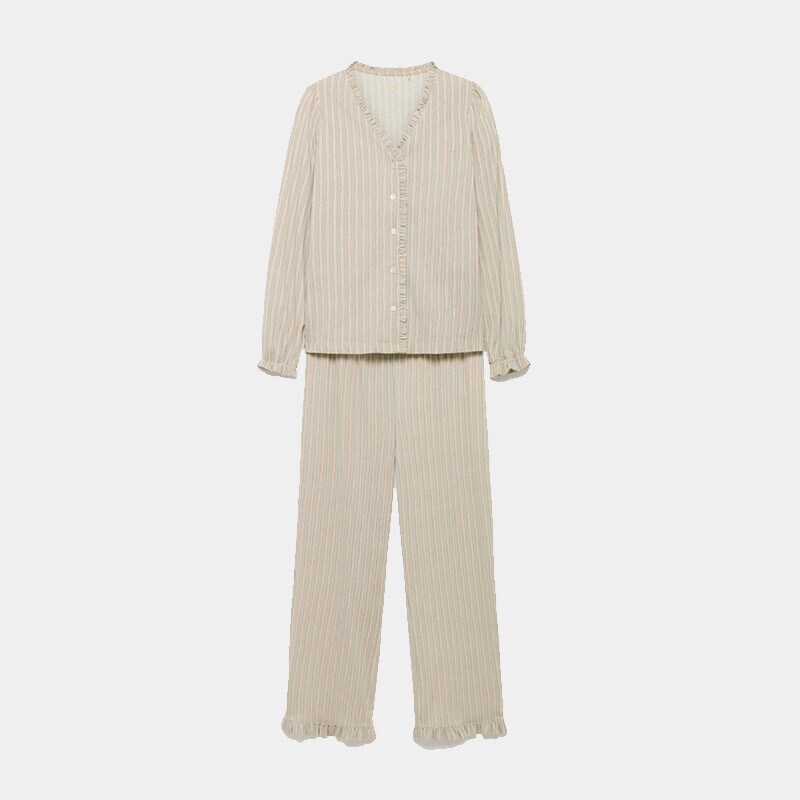 Pijamas, camisones y batas Pijamas, camisones y batas