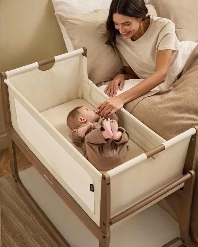 Editorial de berços de co-sleeping Editorial de berços de co-sleeping