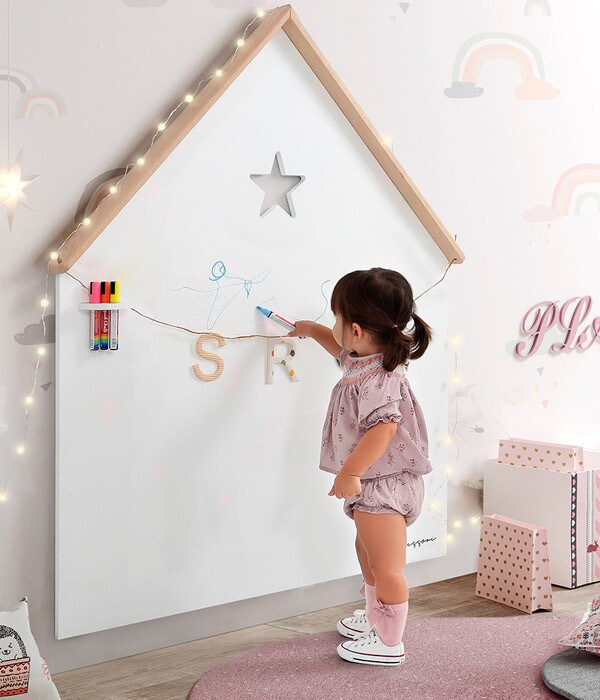 Conheça a sugestão do El Corte Inglés para o quarto Montessori do seu bebé Conheça a sugestão do El Corte Inglés para o quarto Montessori do seu bebé