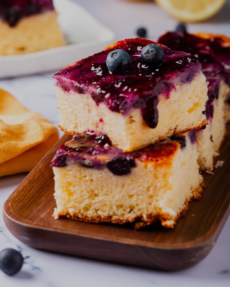 Bolo de iogurte e mirtilos Bolo de iogurte e mirtilos