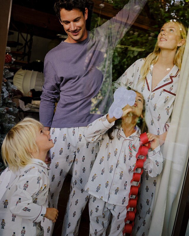 Pijamas navideños para toda la familia Pijamas navideños para toda la familia
