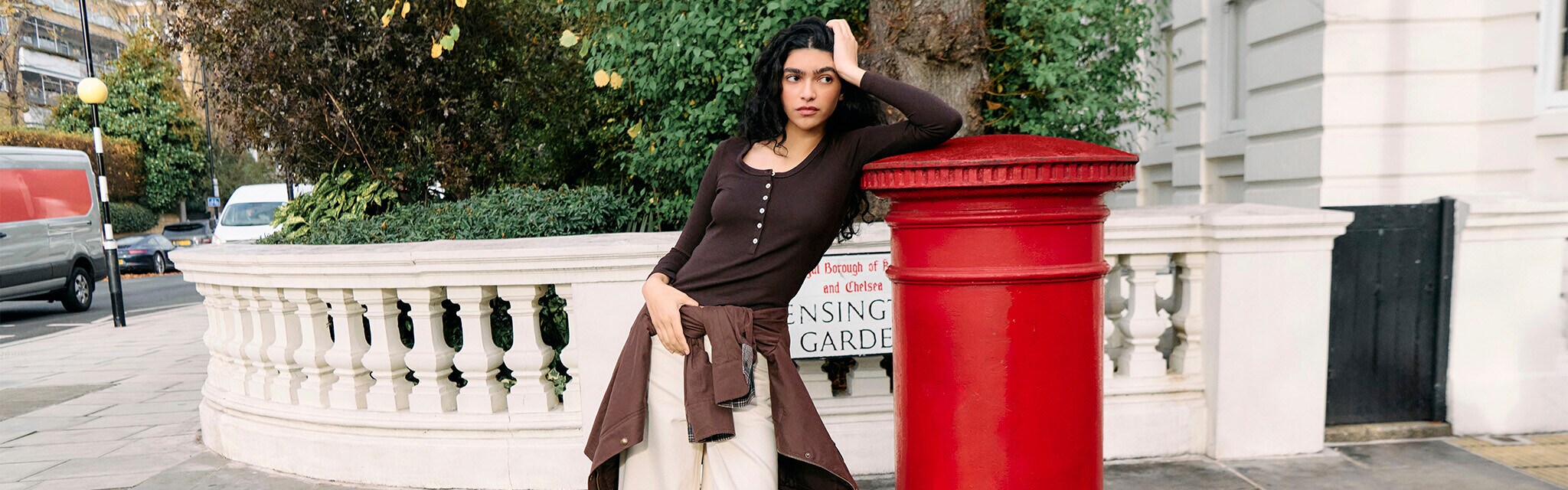 London Librarian Easy Wear London Librarian Easy Wear