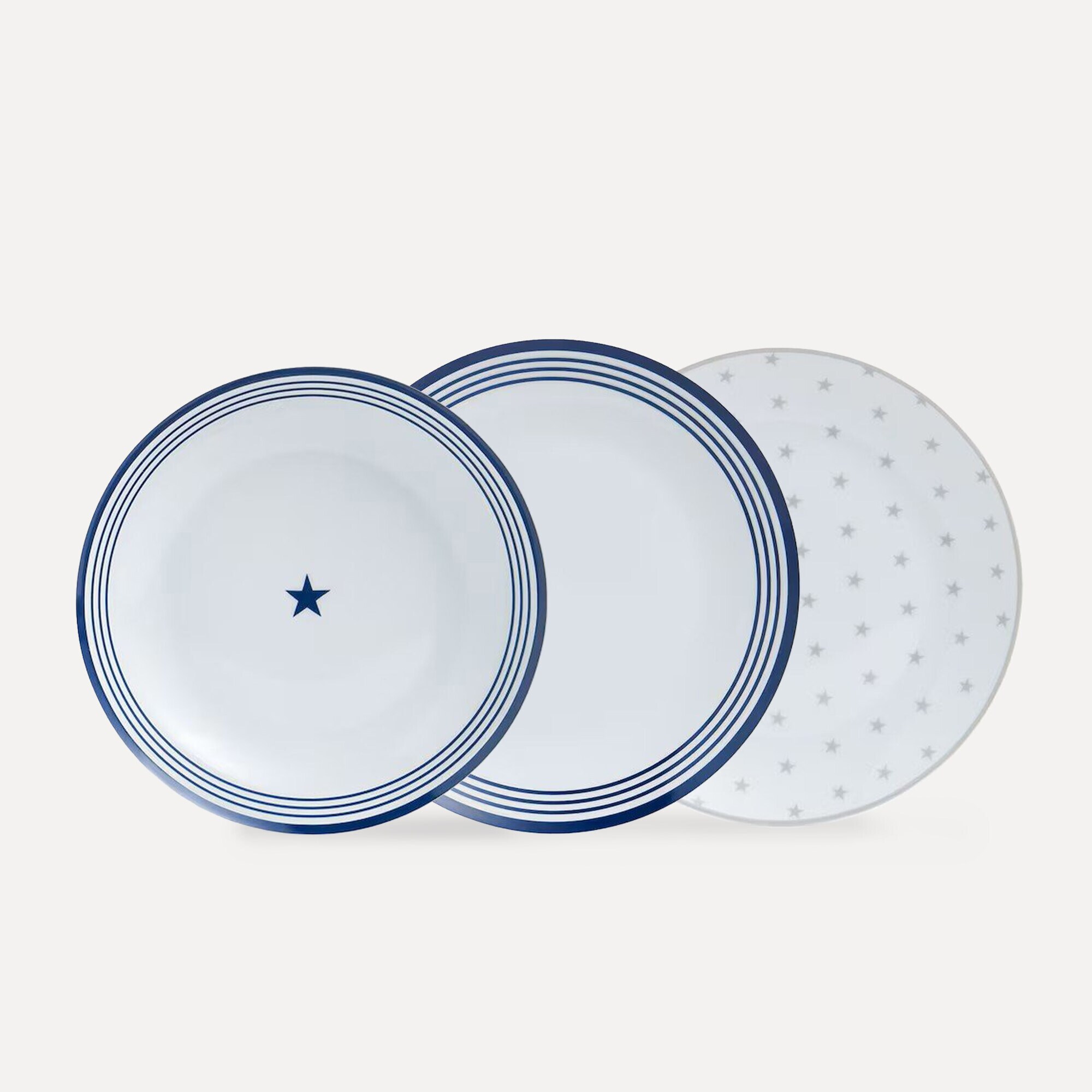 3x2 en una selección de platos en procelana decorada 3x2 en una selección de platos en procelana decorada