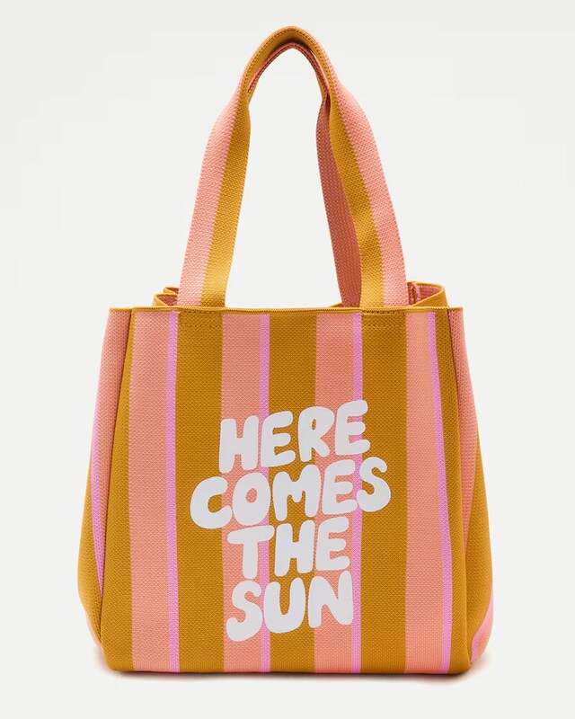 Veja Sacos e Mochilas em Moda Banho Infantil, na loja online do El Corte Inglés Veja Sacos e Mochilas em Moda Banho Infantil, na loja online do El Corte Inglés