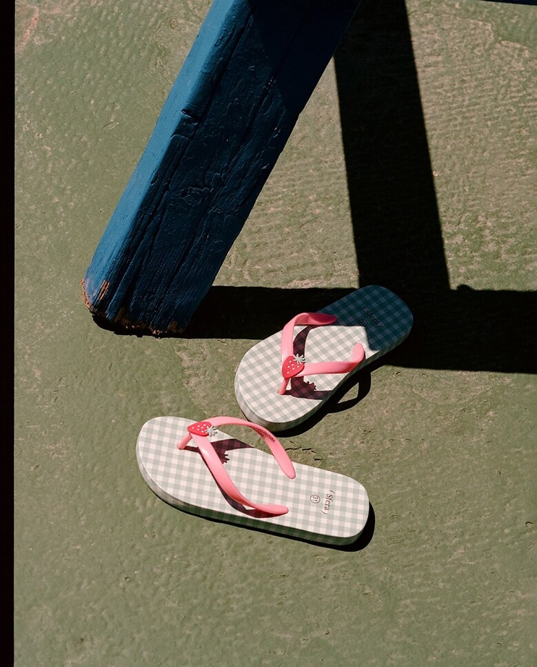 Ver seleção de Sapatos de Praia em Moda Infantil na loja online do El Corte Inglés Ver seleção de Sapatos de Praia em Moda Infantil na loja online do El Corte Inglés