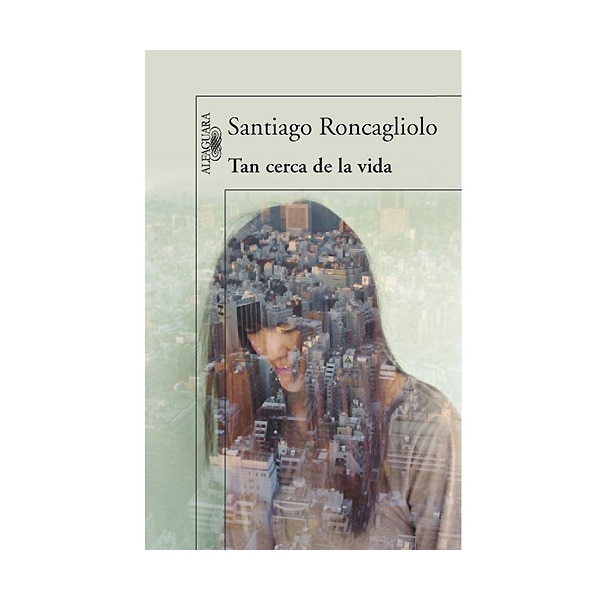 Imagem 0 de Tan cerca de la vida(Tapa blanda)