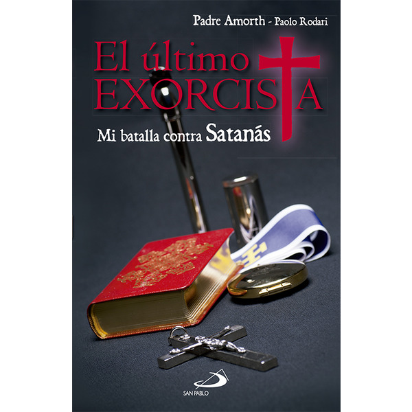 El último exorcista: Mi batalla contra Satanás (Capa mole com abas) 1