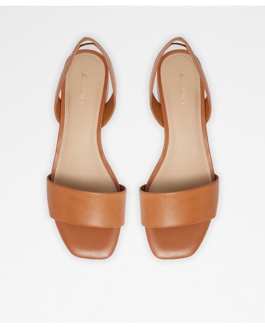 Sandalias planas de mujer de color camel en piel · Aldo · El Corte Inglés