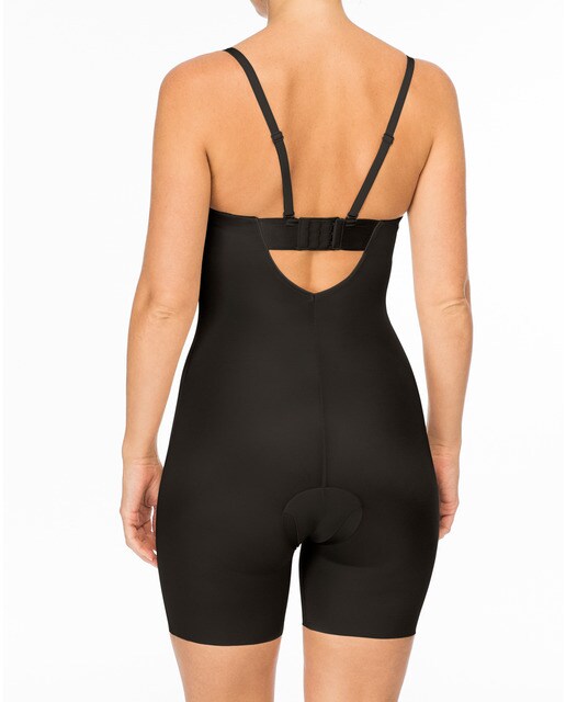 Faja moldeadora con efecto reductor con escote de palabra de honor y pierna  corta · Spanx · El Corte Inglés