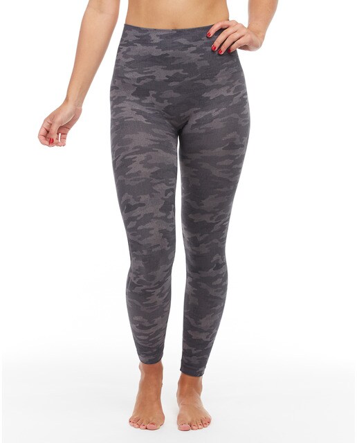 Leggin de mujer moldeador con estampado militar · Spanx · El Corte Inglés
