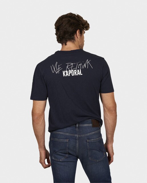Camiseta de hombre de manga corta y cuello pico en algodón orgánico ·  Kaporal · El Corte Inglés