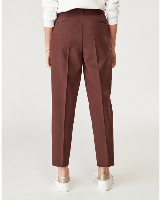 Pantalón recto de mujer de vestir con pinzas y cinturón · Naf Naf · El  Corte Inglés