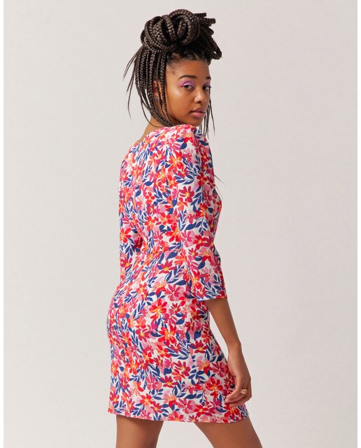 Vestido corto con estampado de flores · Naf Naf · El Corte Inglés